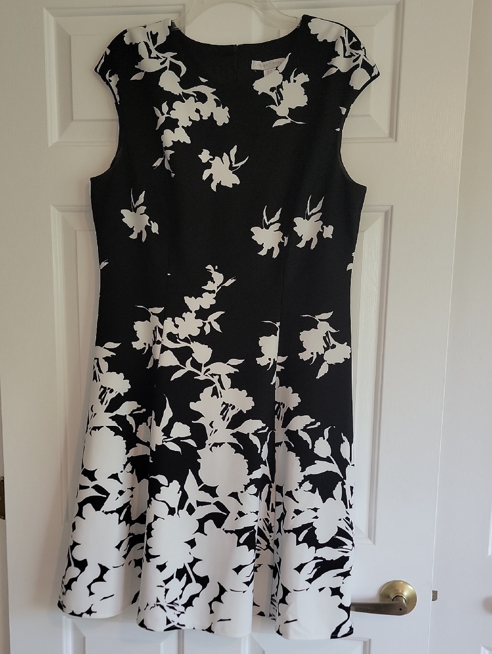 London Times Black and White Floral Midi Dress, Size 14